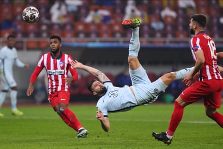 Giroud scores with an overhead kick for Chelsea against Atlético Madrid in Bucharest on the way to Champions League glory last season.