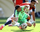 Chelsea agree £7.5m deal to sign Emiliano Martínez from Aston Villa