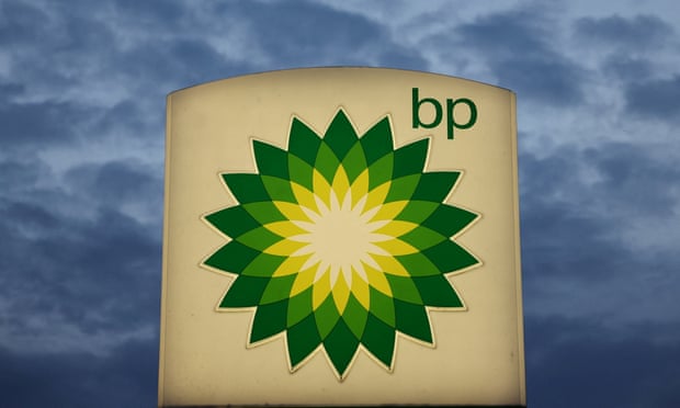 BP dünya bazarında neft qiymətləri ilə bağlı mənfəətini azaldıb