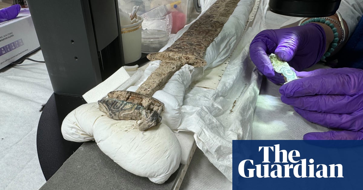 Sixth-Century Sword Discovered in Kent Cemetery