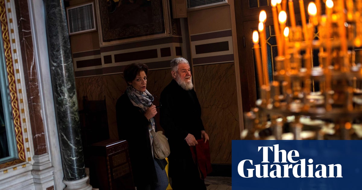 Orthodox priests to be cut from Greek government payroll