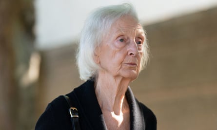 Shelagh Robertson 被判无罪导致五个月大的 Louis 死亡。