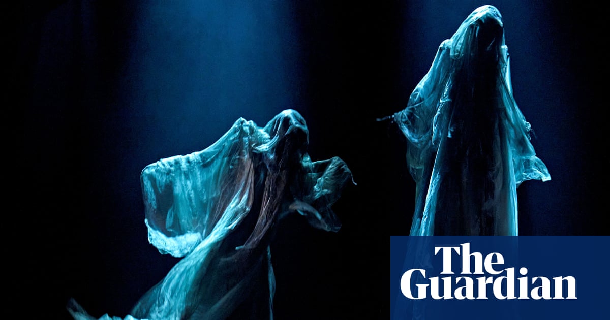 Shrinking potion: two-part Harry Potter and the Cursed Child to become single show in London