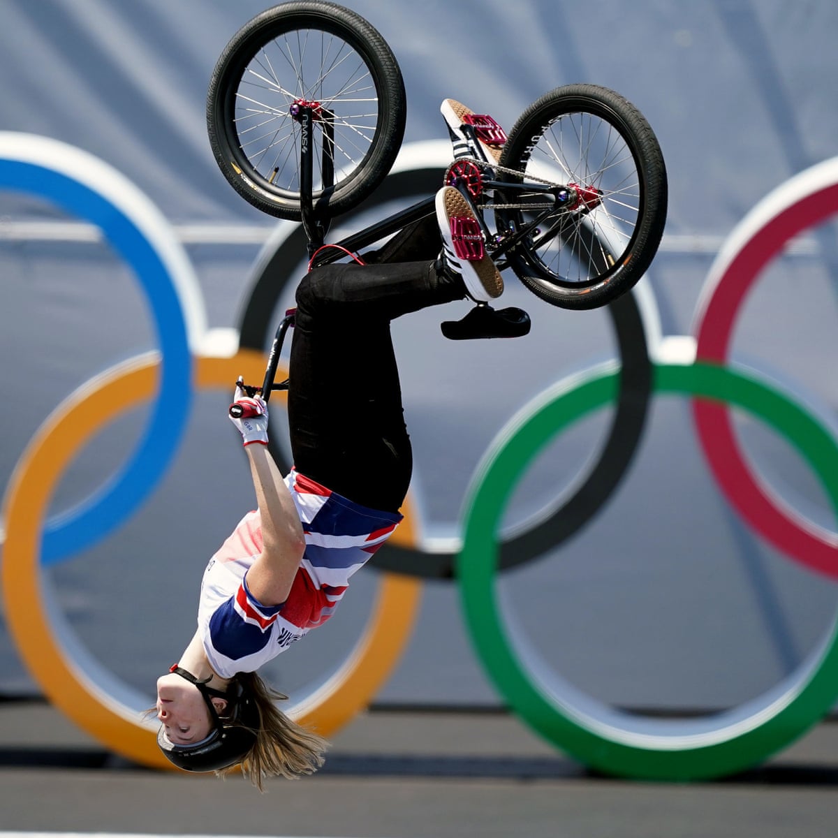 Gb S Charlotte Worthington Cooks Up Bmx Freestyle Shock For Olympic Gold Tokyo Olympic Games The Guardian Gb S Charlotte Worthington Cooks Up Bmx Freestyle Shock For Olympic Gold Tokyo Olympic Games The Guardian