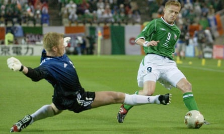 Damien Duff rounds Germany’s goalkeeper Oliver Kahn in the World Cup in 2002.