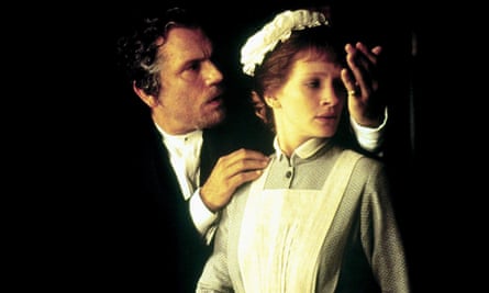 John Malkovich and Julia Roberts in Mary Reilly