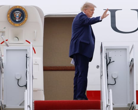 trump waves outside air force one