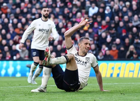 Soucek celebrates scoring their first goal
