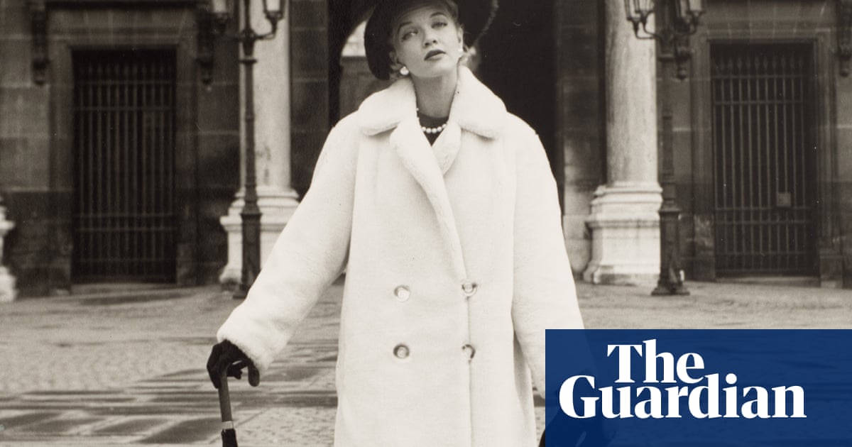 The Chic And The Shabby Paris In The 1950s By Marilyn Stafford Art And Design The Guardian