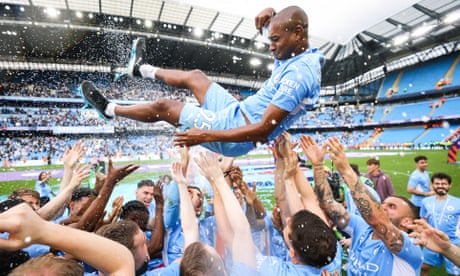 BESTPIX - Manchester City v Aston Villa - Premier League<br>MANCHESTER, ENGLAND - MAY 22: Fernandinho of Manchester City is thrown into the air by teammates after playing his final match for the club during the Premier League match between Manchester City and Aston Villa at Etihad Stadium on May 22, 2022 in Manchester, England. (Photo by Matt McNulty - Manchester City/Manchester City FC via Getty Images) *** BESTPIX ***