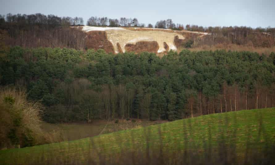 The Kilburn horse is the largest hill figure in England.