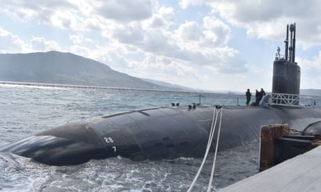 A US nuclear-powered Los Angeles-class submarine