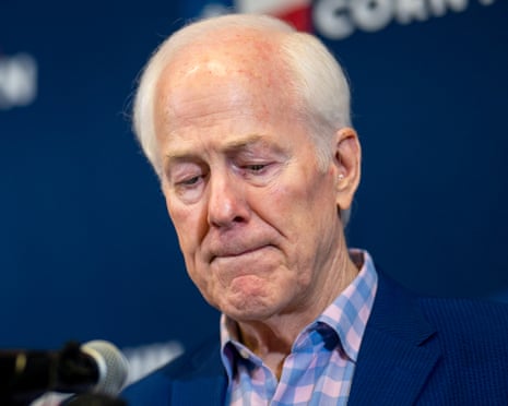 Ο John Cornyn σε συνέντευξη Τύπου το βράδυ των εκλογών στο JW Marriott Austin στις 26 Μαΐου.