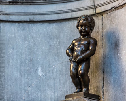 the Manneken Pis in its unadorned state.