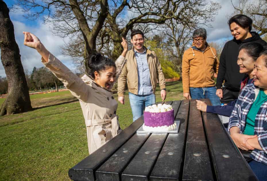 Cannon Hill Park in Birmingham .Pictured is Alyssa Bravo with her fiancé Paul Abuston whom she hasn’t seen for 7 Months. Today is Alyssa’s birthday