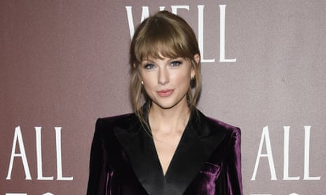 Taylor Swift Receives Backlash As She Becomes 'CO2e Polluter Of The Year';  Her Team Calls It 'Blatantly Incorrect' - Entertainment