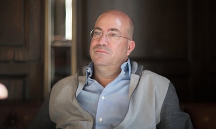 Photographic portrait of Jeff Zucker in an open-necked shirt