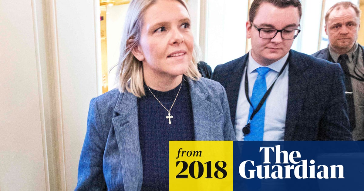 Norway justice minister quits to avert government collapse