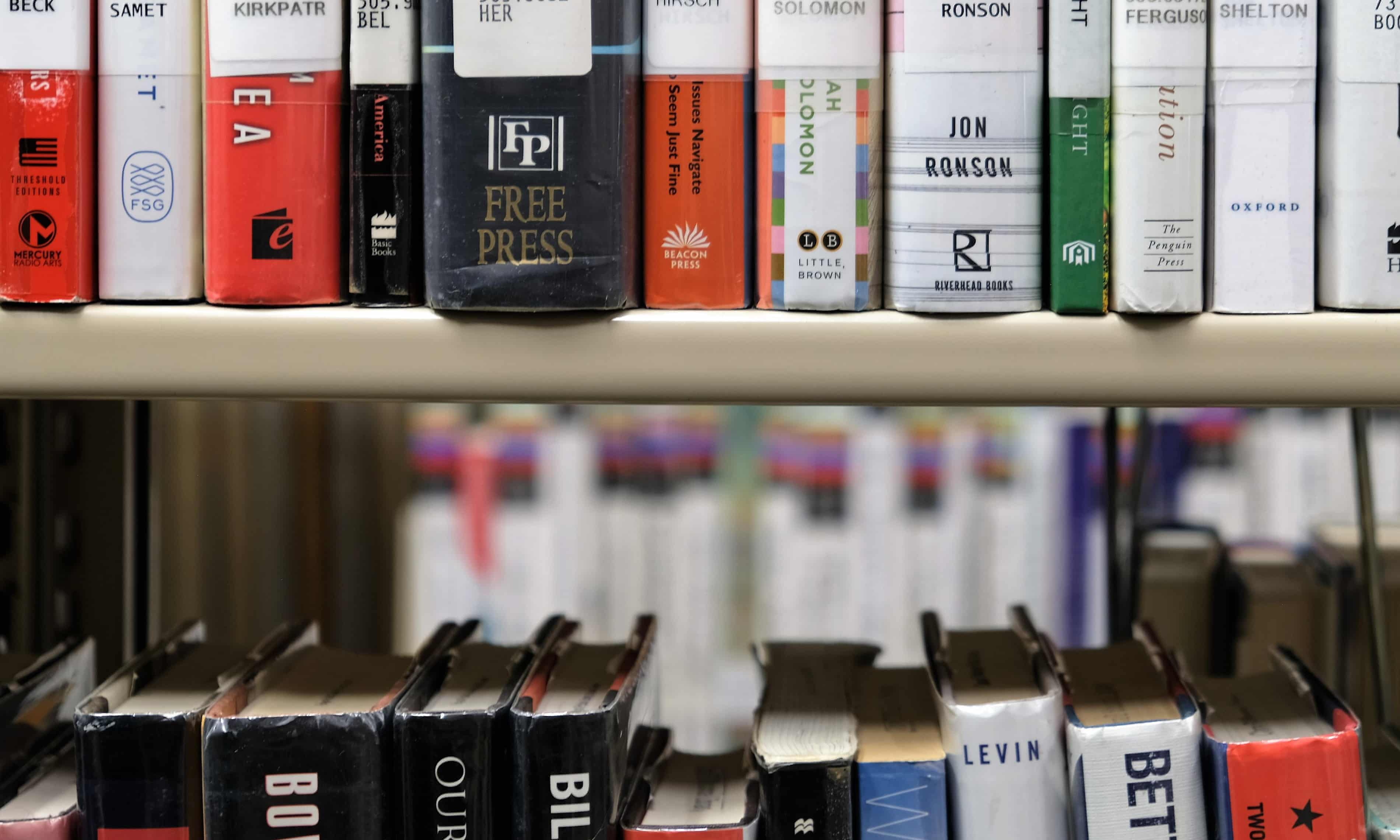 Texas condemned for placing book on colonization in library’s fiction section (theguardian.com)