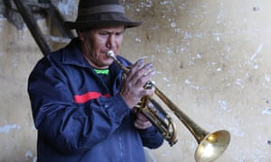 Juan Araujo playing trumpet