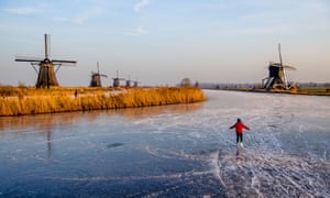 Cold weather in Kinderdijk.