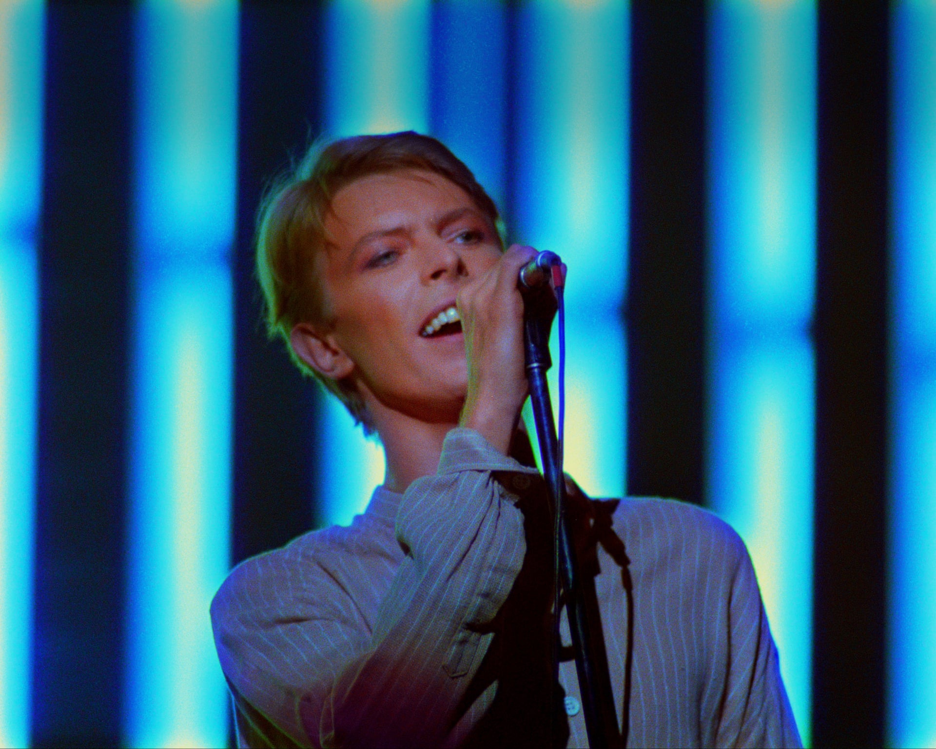 Photo: theguardian.com David Bowie 1978 concert Stage to become global arena experience