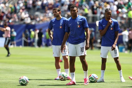 france players kicking in
