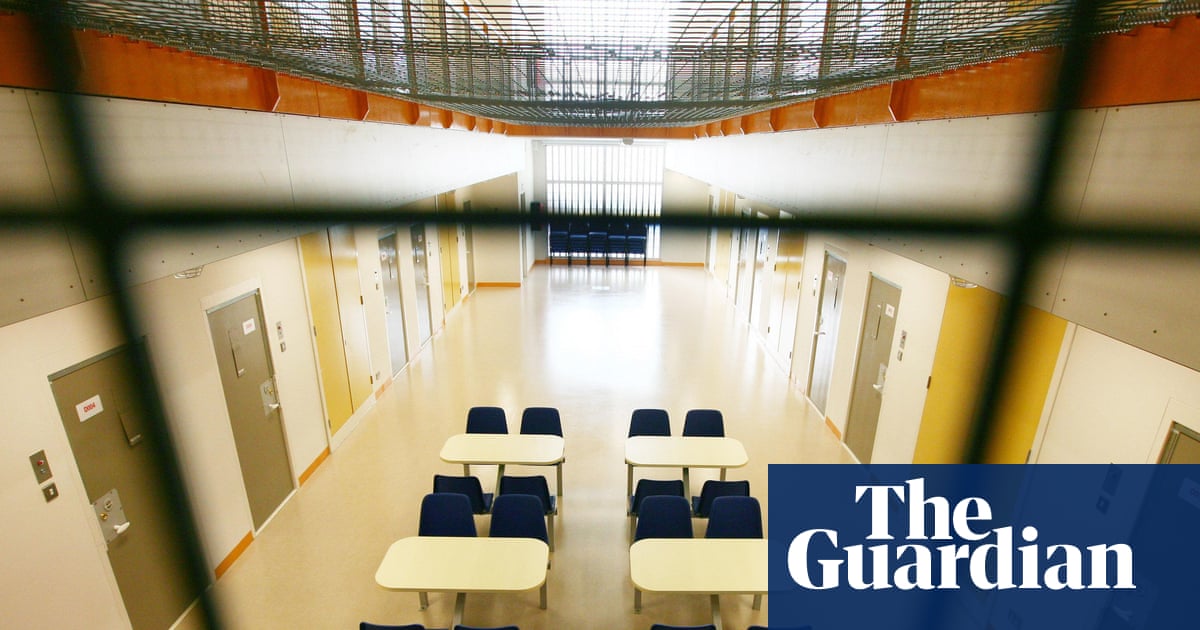 Sevenfold increase in serious incidents at UK immigration detention centre, report finds