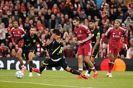 Dominik Szoboszlai scores Liverpool’s equaliser.