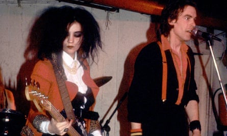Sophie Chery et Hamish McDonald de Sexbeat vivent aux Dingwalls. Londres, 14 juillet 1983 |