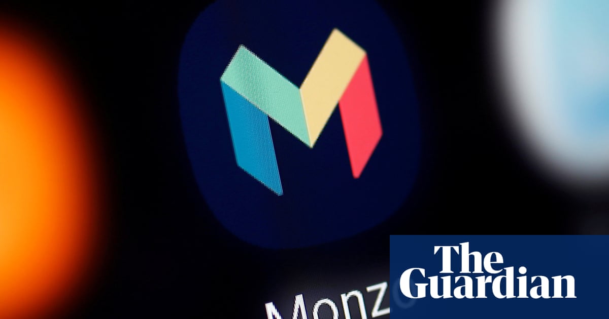 Monzo fined 21m after customers used No 10 and Buckingham Palace as addresses
