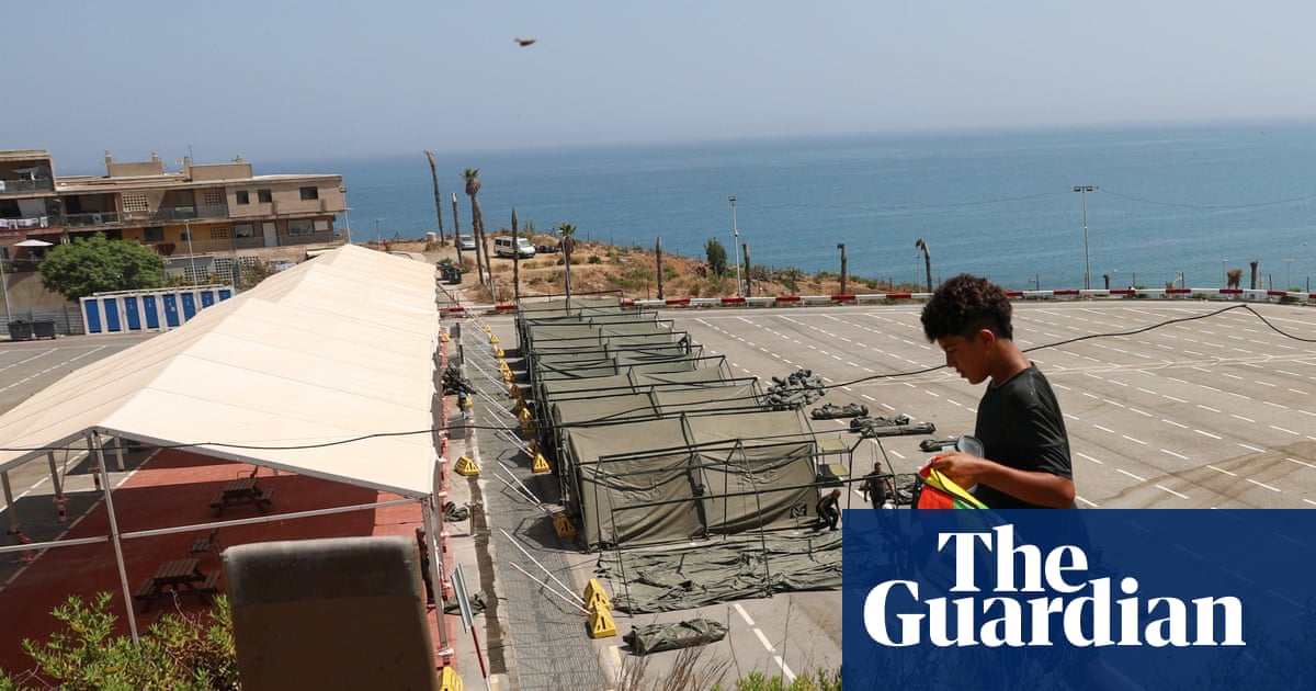 Spain allows 500 migrant minors in Ceuta to relocate to the mainland in U-turn