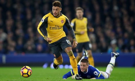Alex Oxlade-Chamberlain is ‘on an upward curve’, says Arsène Wenger.