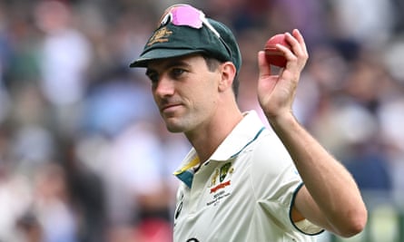 Pat Cummins lifted the ball towards the crowd after taking five Pakistan wickets.