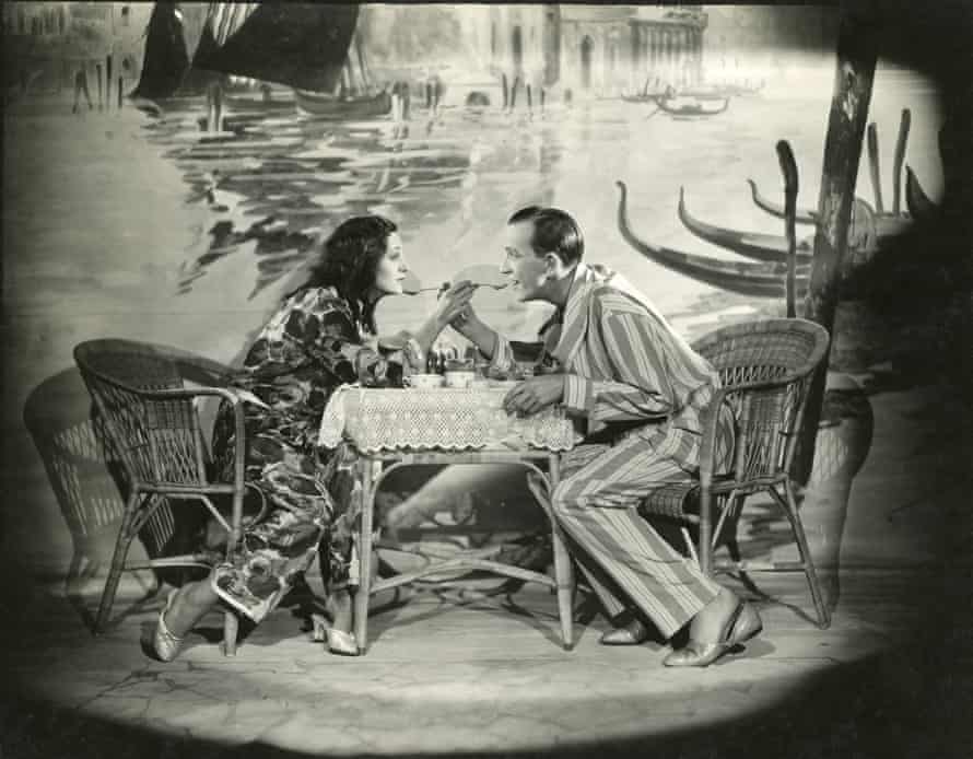 Gertrude Lawrence and Noël Coward in Rain Before Seven, in Charlot London Calling! (1923). Edward Molyneux costumes.