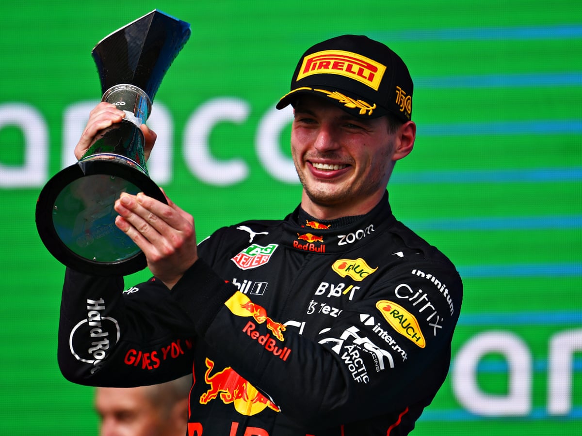 United States GP: Max Verstappen denies Lewis Hamilton first 2022 win with  late overtake as Red Bull clinch constructors' title
