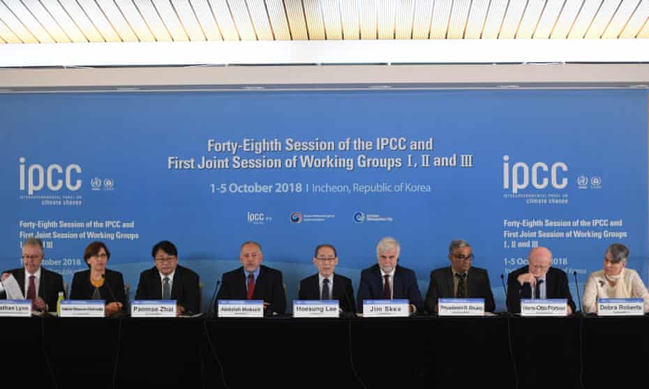 Hoesung Lee, chair of the IPCC, speaks during a press conference at Songdo Convensia in Incheon on 8 October.
