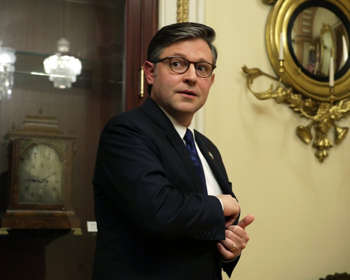 US Congress passes 10-day extension of surveillance law amid Republican infighting