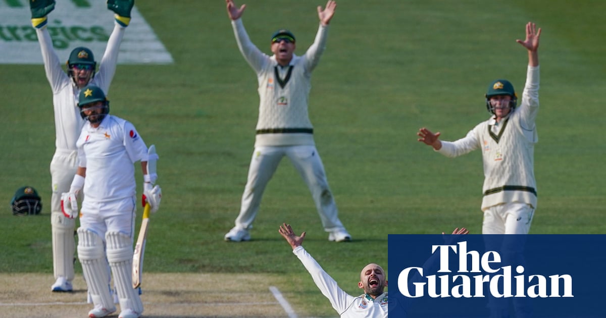 Nathan Lyon takes five-fer as Australia thrash Pakistan by innings and 48 runs
