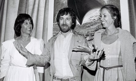 Steven Spielberg with Kathleen Kennedy and Melissa Mathison