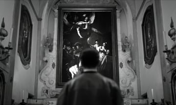 Tom Ripley (Andrew Scott) wonders at Caravaggio’s masterpiece The Seven Acts of Mercy in the Pio Monte della Misericordia in Naples.