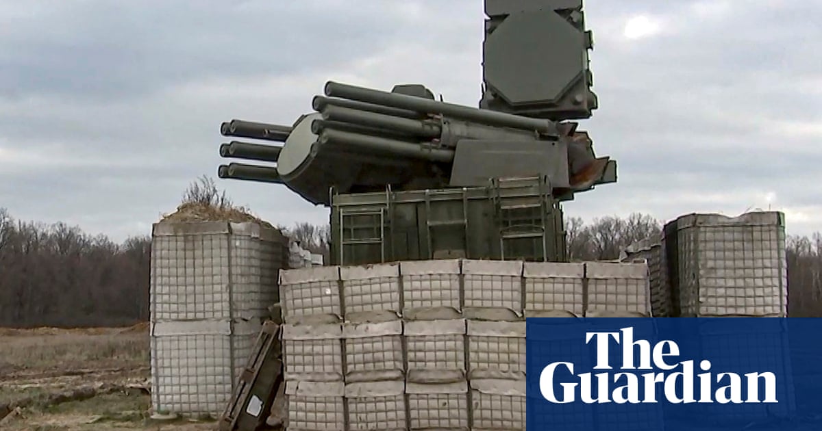 Defensive missile systems erected on Moscow rooftops