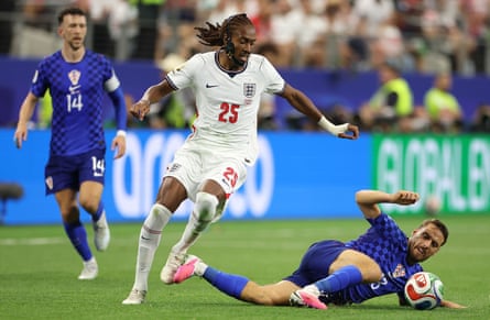 Croatia's Nikola Vlasic competes pinch England's Djed Spence