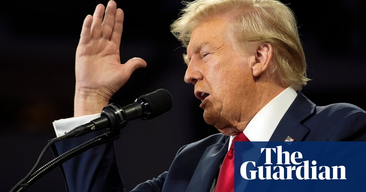 Trump demands CBS be stripped of licence over edited Harris interview
