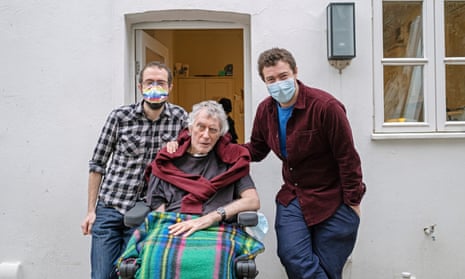 Geoffrey Woolf, with two of his sons, Simon (left) and Nicky (right) after his 306-day hospital stint.
