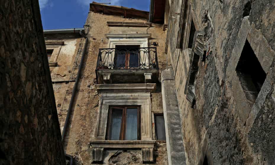 A building in an Italian village