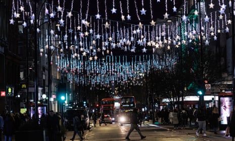 Shoppers on London's Oxford ‌Street in December 2023