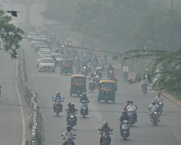 Delhi awakes to a toxic haze after Diwali as pollution season begins