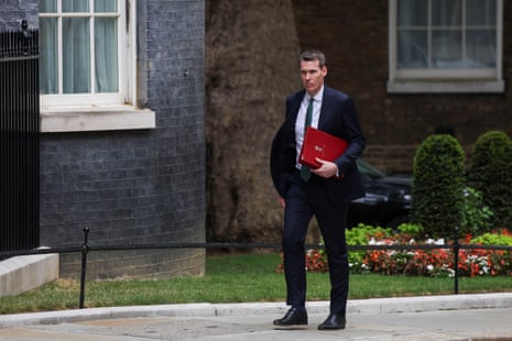 Housing minister Matthew Pennycook who attends cabinet walking into Number 10.