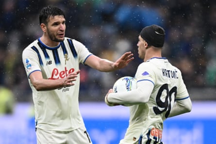Nikola Krstovic of Atalanta celebrates after scoring the equalising goal against Inter.